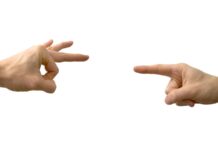 Fucking-Windows.com : amusez-vous avec la fenêtre de votre navigateur web Fucking-Windows.com : amusez-vous avec la fenêtre de votre navigateur web