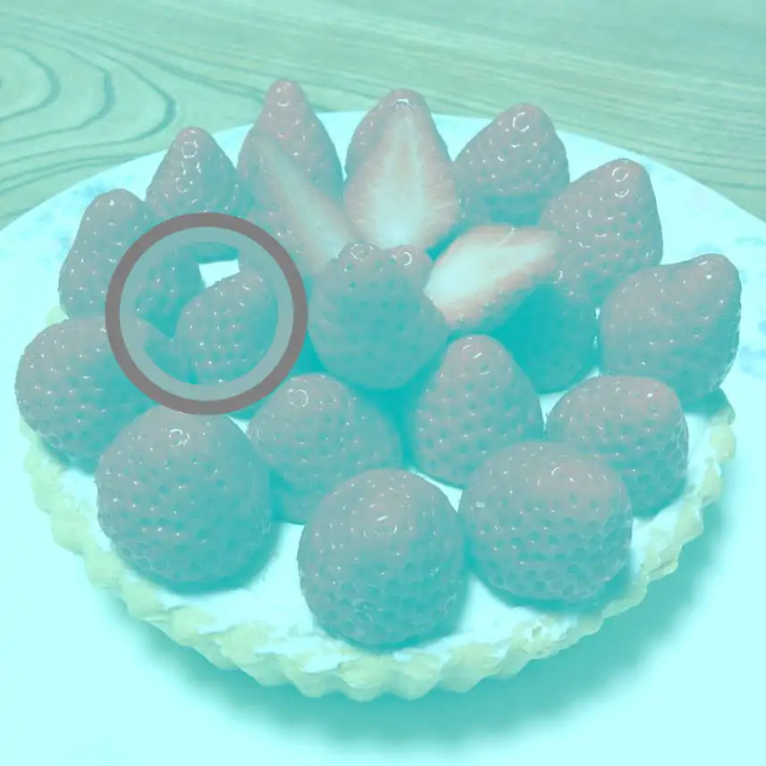 tarte aux fraises gris | L'image du jour : de quelle couleur voyez-vous ces fraises ?