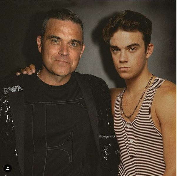 photo time traveling robbie williams