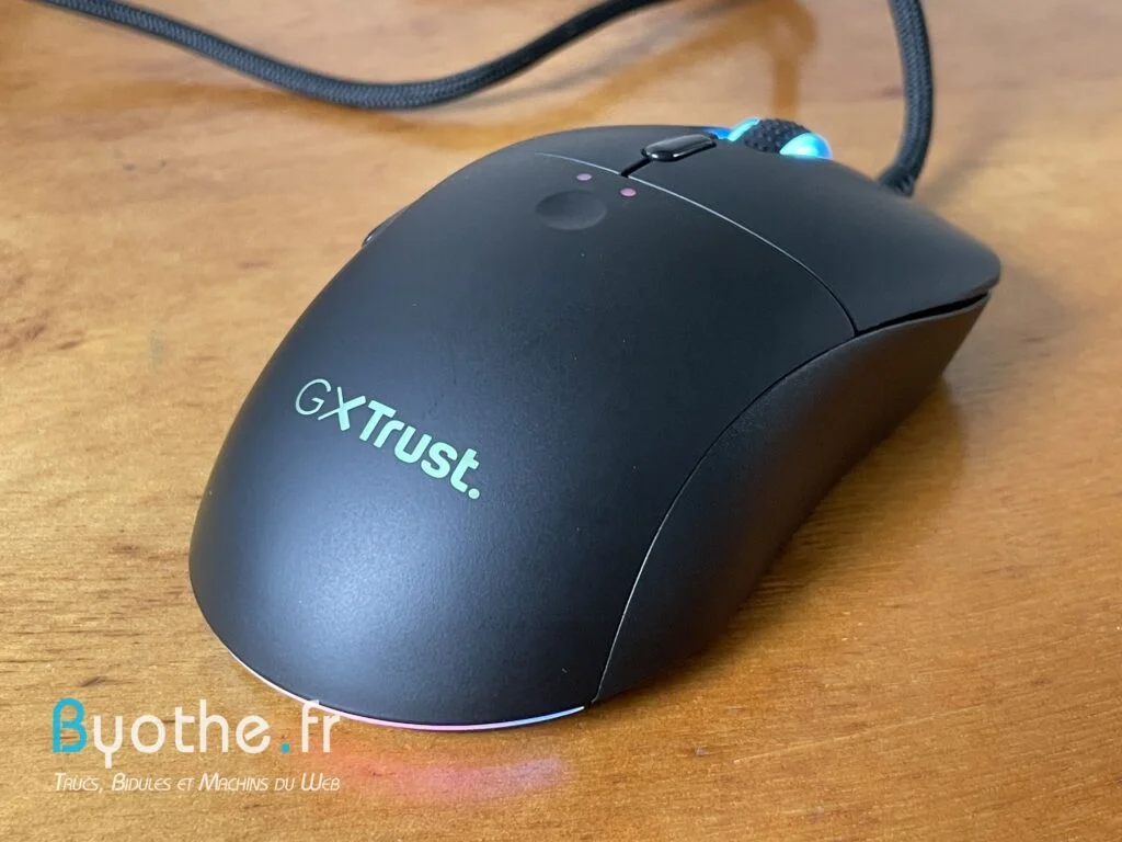 Test Trust GXT 980 Redex : la souris gaming sans fil et très abordable ! LED