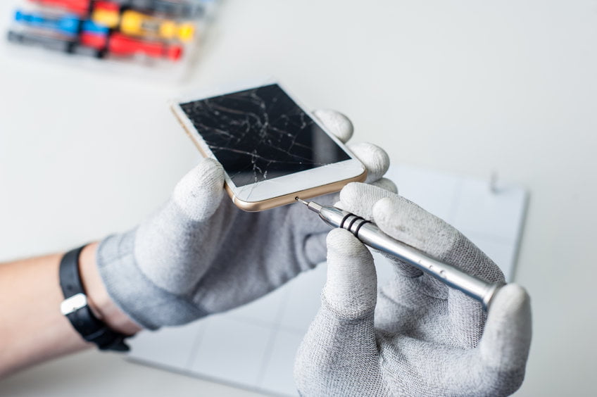 faire reparer telephone domicile 6 | Pourquoi faire réparer son téléphone à domicile par un réparateur expert ?