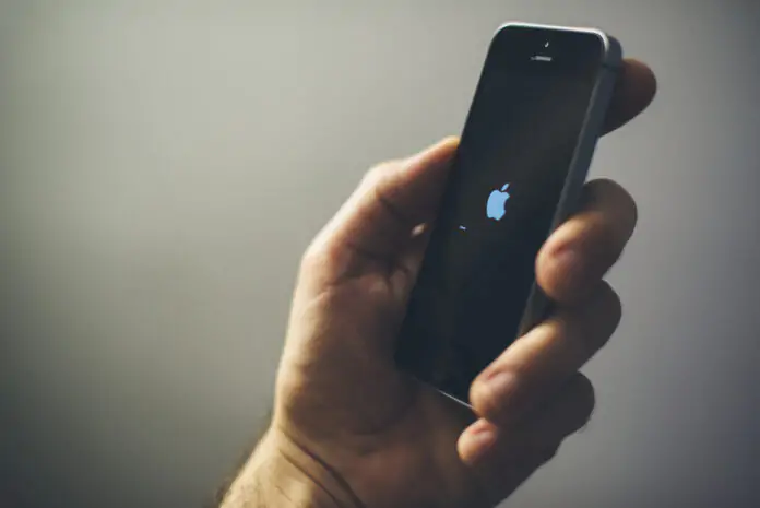 Comment réparer un iPhone qui s'allume sur la pomme et s'éteint