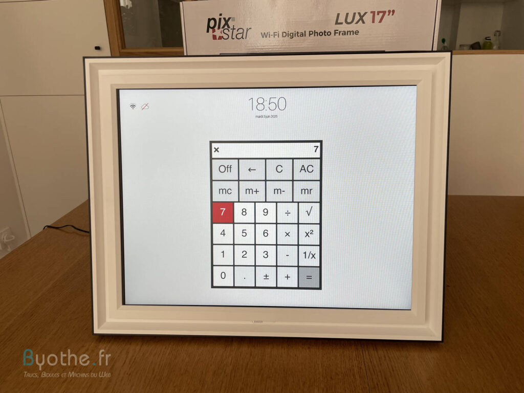 Pix-Star Lux 17" - le cadre photo pour partager vos souvenirs en grand ! 24 cadre pix star lux 17 25 | Pix-Star Lux 17" - le cadre photo pour partager vos souvenirs en grand !