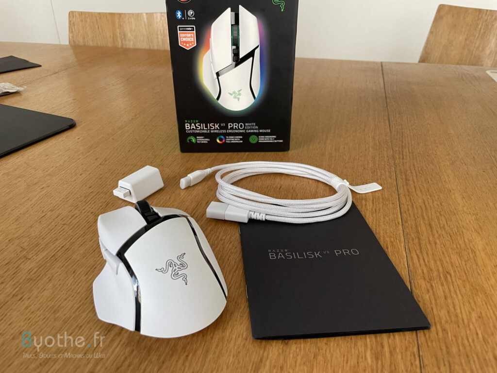 Test : Razer HyperFlux V2 le tapis de souris révolutionnaire + Présentation de la souris Razer Basilisk V3 Pro 21 Razer Basilisk V3 Pro