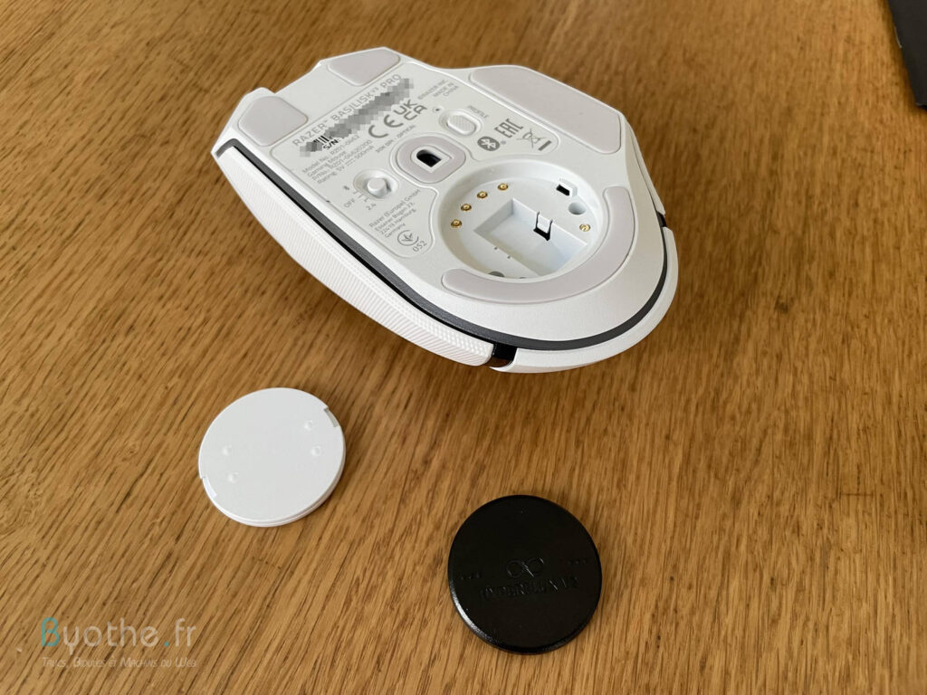 Test : Razer HyperFlux V2 le tapis de souris révolutionnaire + Présentation de la souris Razer Basilisk V3 Pro 12 Tapis de souris Razer HyperFlux V2