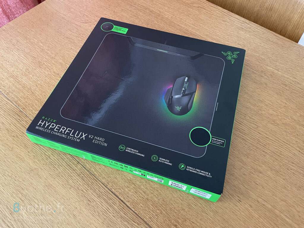 Test : Razer HyperFlux V2 le tapis de souris révolutionnaire + Présentation de la souris Razer Basilisk V3 Pro 1 Tapis de souris Razer HyperFlux V2