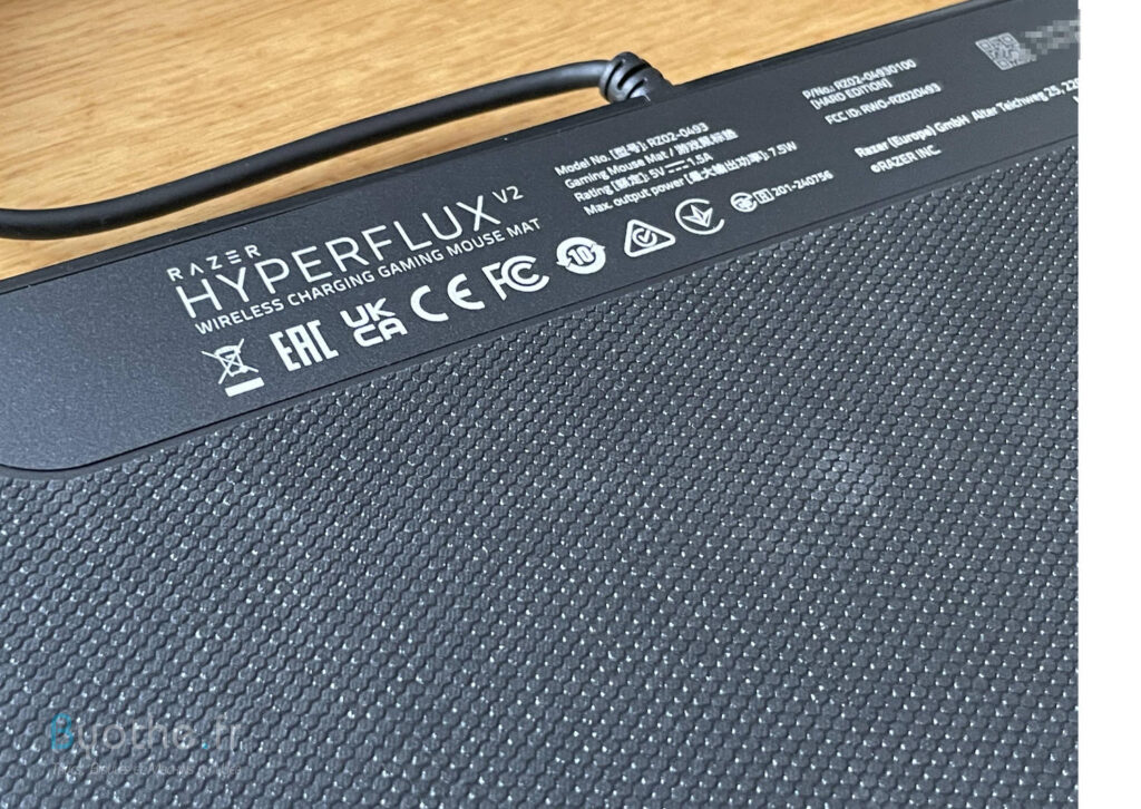 Test : Razer HyperFlux V2 le tapis de souris révolutionnaire + Présentation de la souris Razer Basilisk V3 Pro 8 Tapis de souris Razer HyperFlux V2