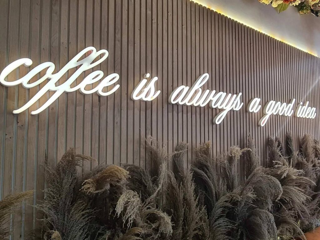 enseigne néon texte personnalisée