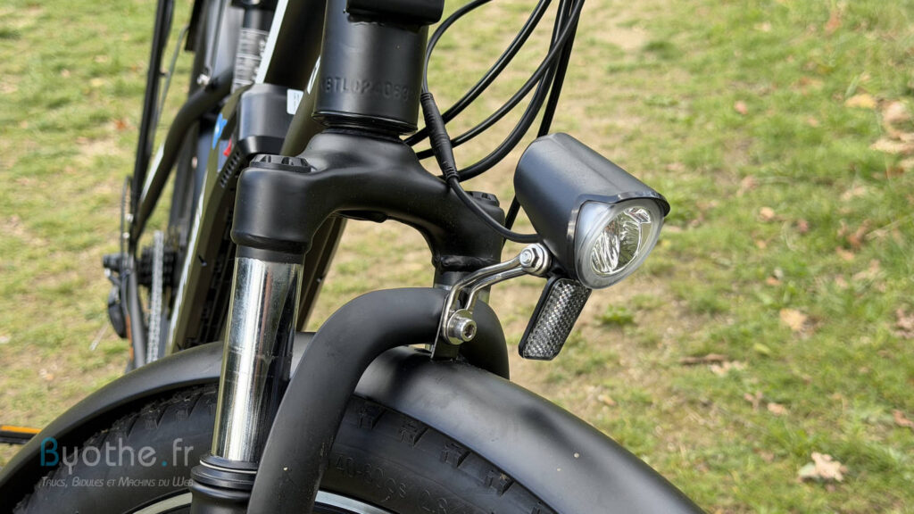 Test du vélo électrique HITWAY BK27S : un bon vélo urbain à prix très raisonnable 21 velo electrique hitway bk27s 35 | Test du vélo électrique HITWAY BK27S : un bon vélo urbain à prix très raisonnable