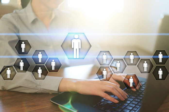 ia-crm-relation-client Intelligence artificielle CRM : pourquoi votre cahier des charges est la clé d’une relation client augmentée