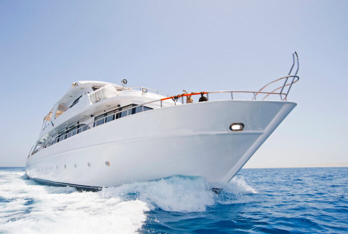 Retraites d'entreprise en mer : pourquoi les locations de yachts privés sont la nouvelle salle de conseil