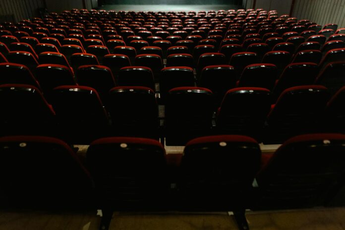 Salle de cinéma privée : vivez l’expérience du grand écran à domicile