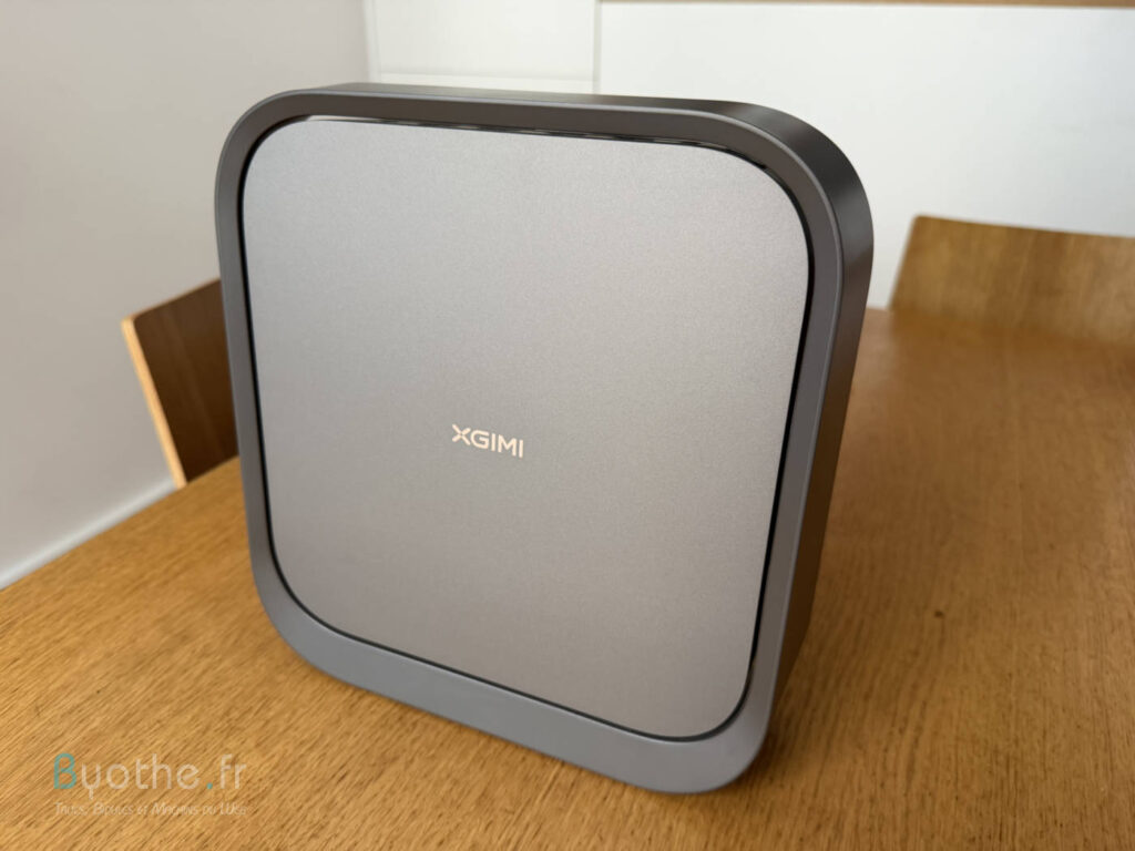 Test du XGIMI Elfin Flip 4K : un projecteur 4K portable qui n’a rien à envier aux modèles de salon 5 Vidéoprojecteur XGIMI Elfin Flip 4K
