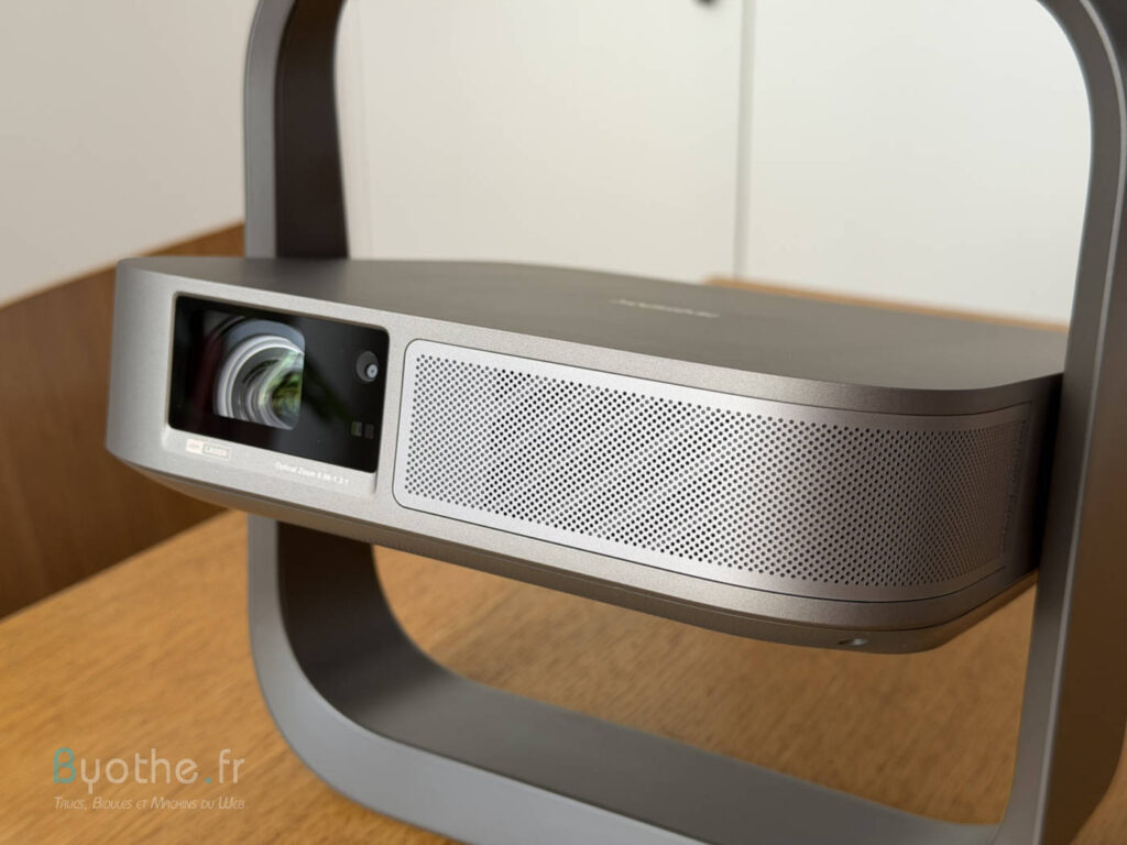 Test du XGIMI Elfin Flip 4K : un projecteur 4K portable qui n’a rien à envier aux modèles de salon 7 Vidéoprojecteur XGIMI Elfin Flip 4K