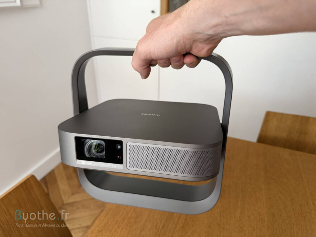 Test du XGIMI Elfin Flip 4K : un projecteur 4K portable qui n’a rien à envier aux modèles de salon 11 Vidéoprojecteur XGIMI Elfin Flip 4K