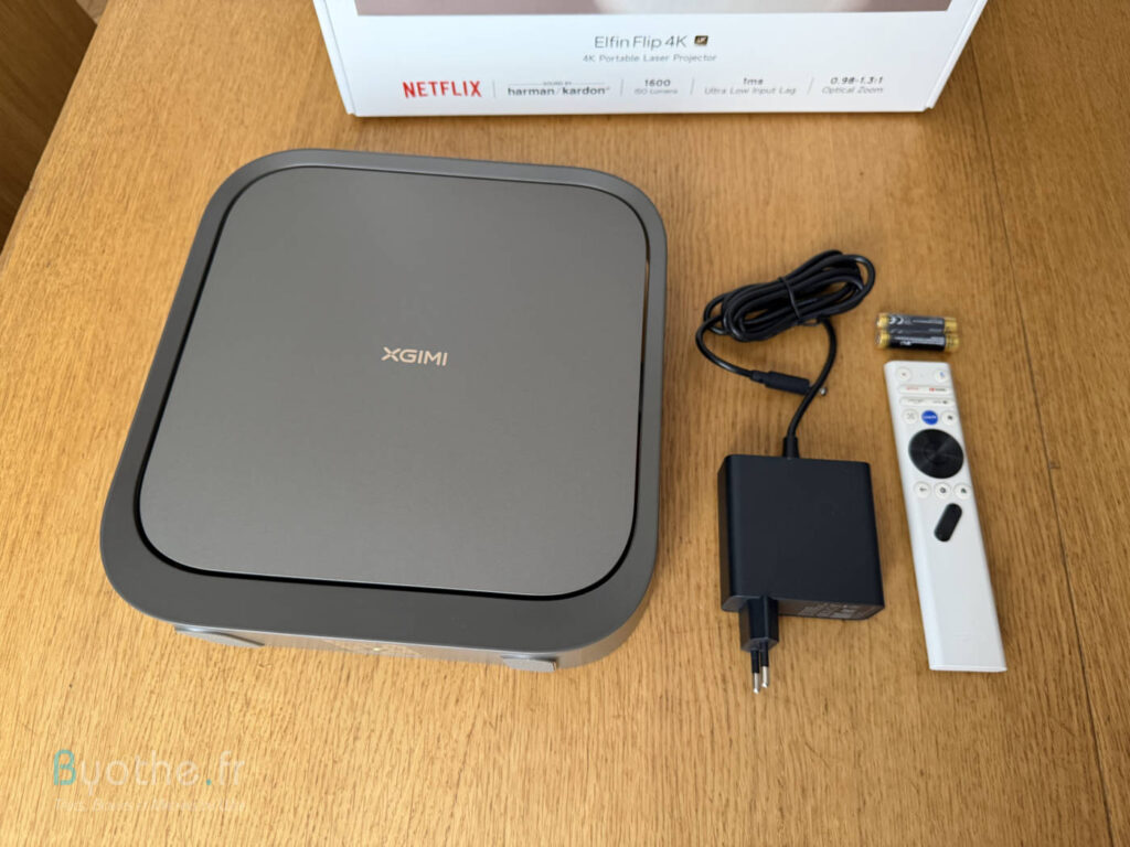 Test du XGIMI Elfin Flip 4K : un projecteur 4K portable qui n’a rien à envier aux modèles de salon 4 Vidéoprojecteur XGIMI Elfin Flip 4K