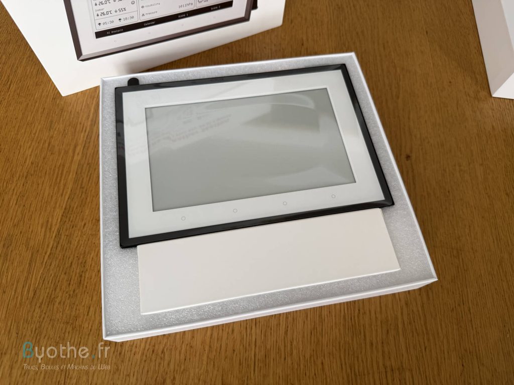 Test de la station météo SwitchBot : un tableau de bord E-Ink pour toute la maison 3 switchbot station meteo 7 | Test de la station météo SwitchBot : un tableau de bord E-Ink pour toute la maison